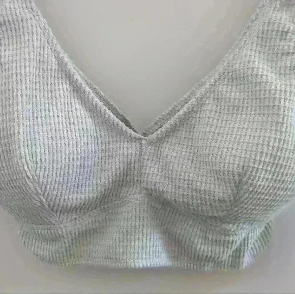 🌴2/$25🌴GILLY HICKS |  Women's Super Soft Light Grey Back Crossover Bralette - Picture 3 of 5
